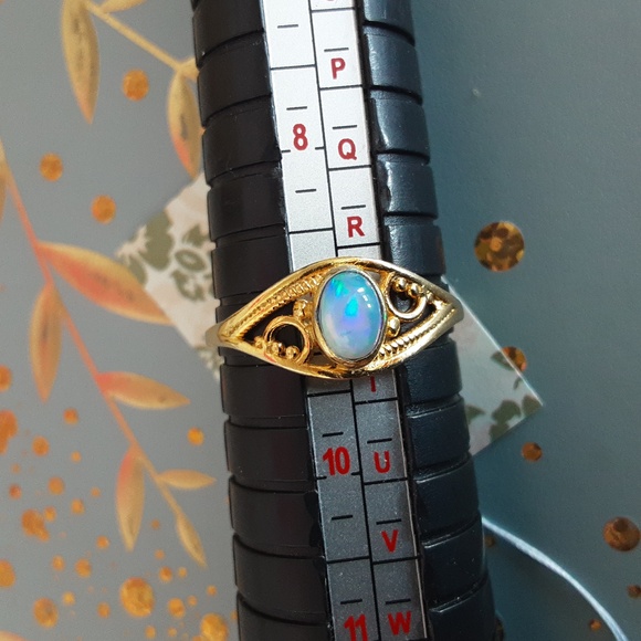 Welo opal sterling silver ring - Picture 10 of 11